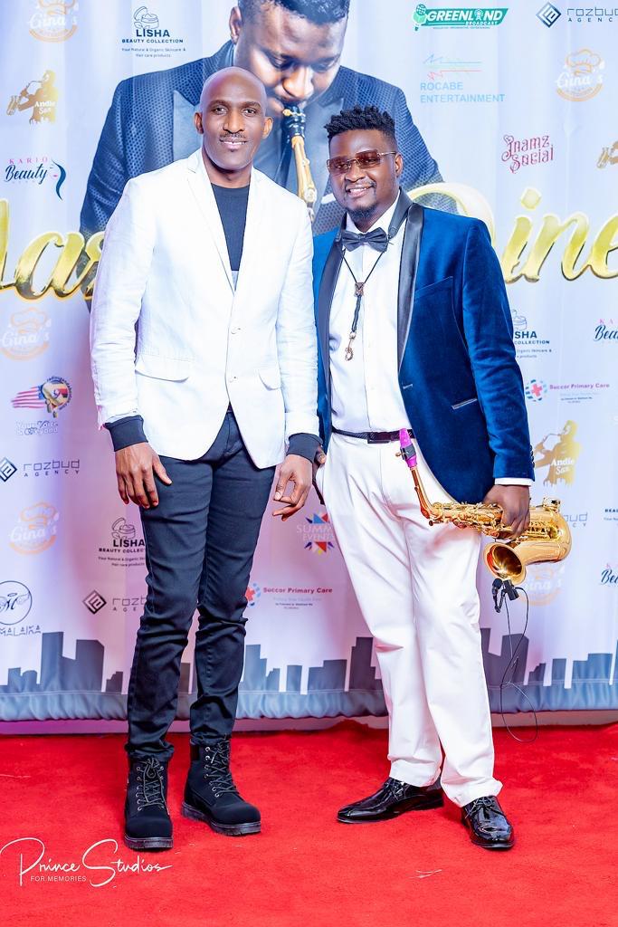 AndrewM35783's tweet photo. Special thanks to everyone of you who turned up for #JazzandDine with #andiesax on Saturday. History was made! It's y'all that keep me going. I'm forever grateful & I'll surely never tire to thank youβ₯οΈππΎππΎ. @Karitas Kario @Katongole Omutongole
#saxboy #entertainer #musician https://t.co/rOEkj3OT1Q