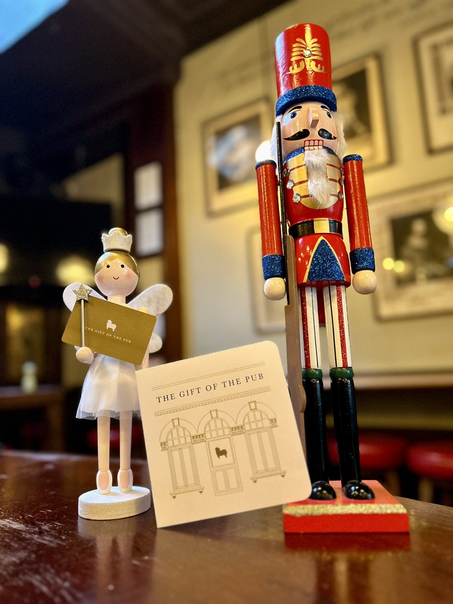 buckinghamarms's tweet photo. Our early bird gift voucher offer has landed. Purchase a £50 or £100 monetary online voucher and we'll reward you with an additional £10 or £20 to spend with us as a thank you in the new year. Hurry - only available until 30th November. T&amp;Cs apply
##youngs https://t.co/jWapejeLr3