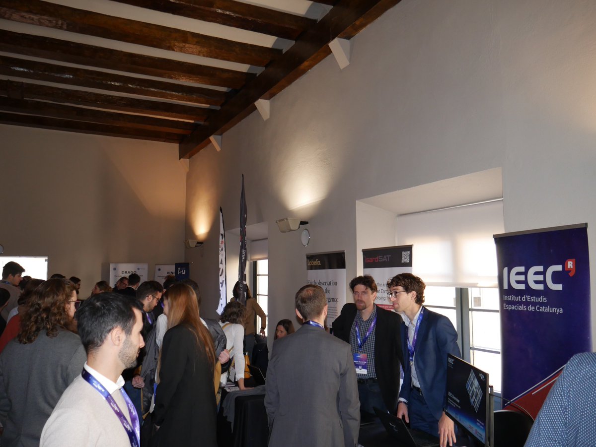 IEEC_space's tweet photo. 🚀 Conclou el congrés #NewSpace23 amb un enorme èxit de convocatòria, que certifica el gran potencial del #NewSpace a #Catalunya.

🗣️ El congrés, celebrat a la #LaLlotjaDeMar de #Barcelona, ha comptat amb ponents de primer nivell com @astro_duque, @NajaGeraldine, @timmermansr  o @RoserRocaToha, que han ofert una visió acurada de les darreres tendències dins el sector.

🤝 La cita ha esdevingut també un magnífic entorn de #networking per a una  comunitat NewSpace catalana en gran creixement. La zona habilitada per mantenir reunions ràpides 1 a 1 (#B2B) i els estands de diverses organitzacions i empreses —entre elles l’#IEEC— han mantingut un flux constant d’assistents a la recerca de nous reptes i contactes.

🛰️ Josep Colomé, director de l’Àrea de Promoció del Sector Espacial de Catalunya (#APEC) va moderar una més que interessant taula rodona sobre constel·lacions de petits satèl·lits durant la primera jornada.

🎓 El #talent ha estat un altre dels temes destacats i la nostra @annaruizayala, coordinadora a l’#IEEC del programa Talent i Societat de l’#EstratègiaNewSpace de Catalunya, va explicar els beneficis de les beques ‘NewSpace Catalonia’ durant les #SpaceTalks.

El #NewSpace23 ha estat organitzat per @CambraBCN i @tic amb la col·laboració de l’#IEEC, l’@ICGCat, @i2CAT i @KIMbcn.

Hi han col·laborat: @dca_cat, @esa, @Eurisy1, @ISUnet, @NEREUSaisbl i @WIA_Europe - Barcelona.