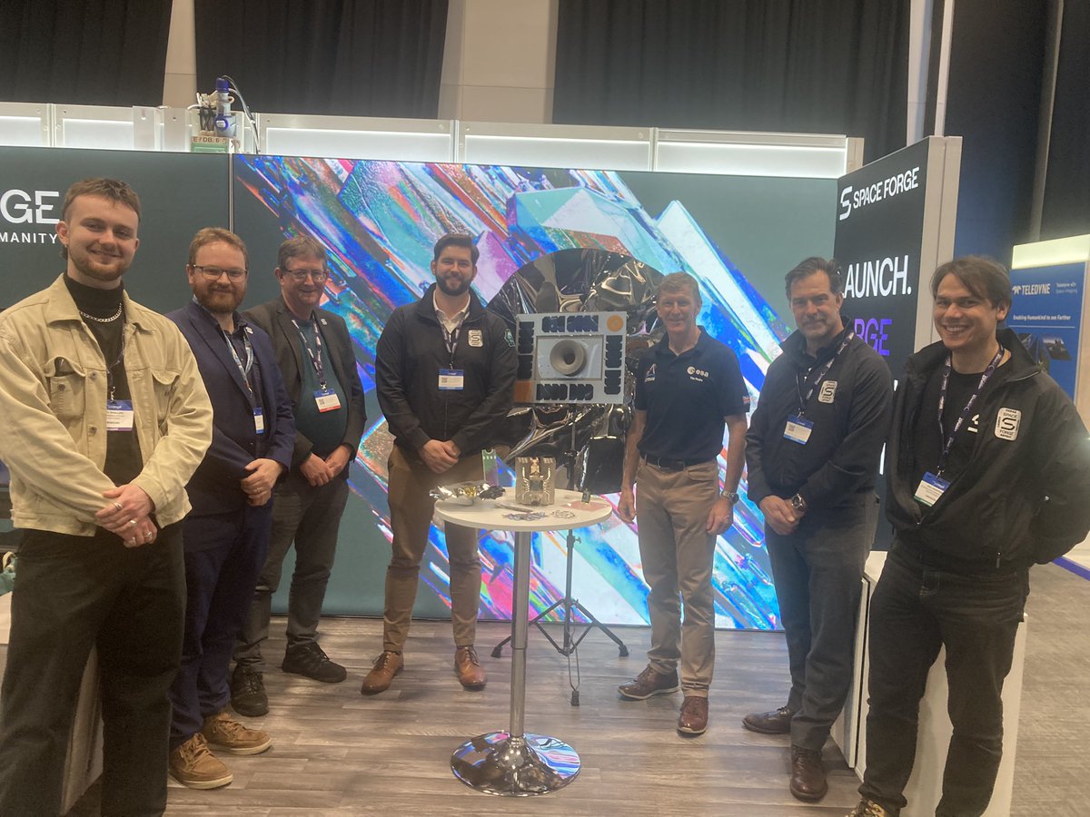 astro_timpeake's tweet image. Exciting times at the UK Space Conference in Belfast this week. The UK space sector is moving at pace with innovation, growth and sustainability at its core. Great to have the chance to help inspire our future generations too with @UKSpaceAcademy 🚀
#UKSC2023 @spacegovuk