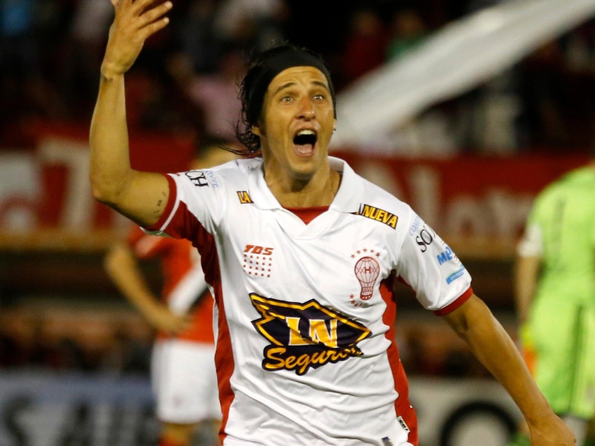 Despues de las 14 charlamos de fútbol con el Pato Toranzo.