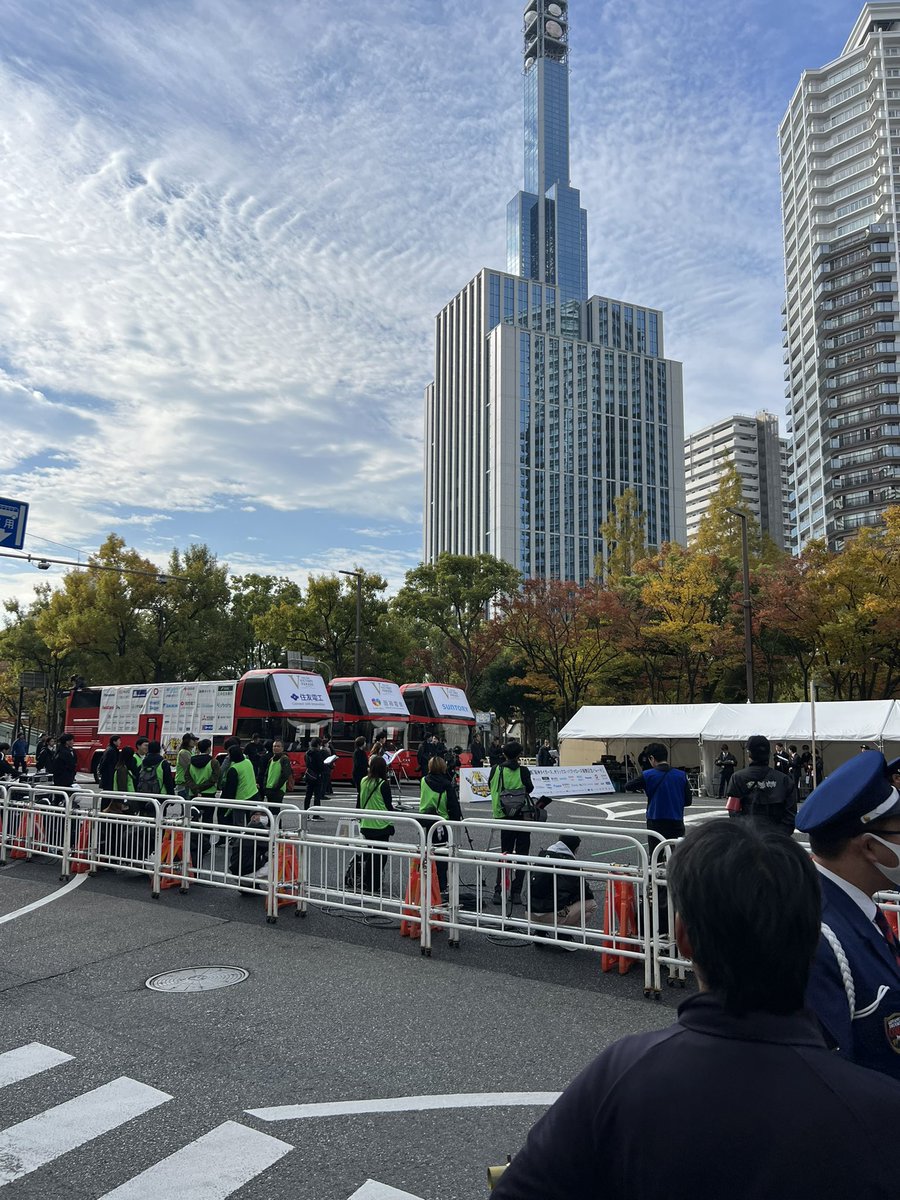 papyun35's tweet photo. 三宮→香港 https://t.co/TCjvEiwmoE