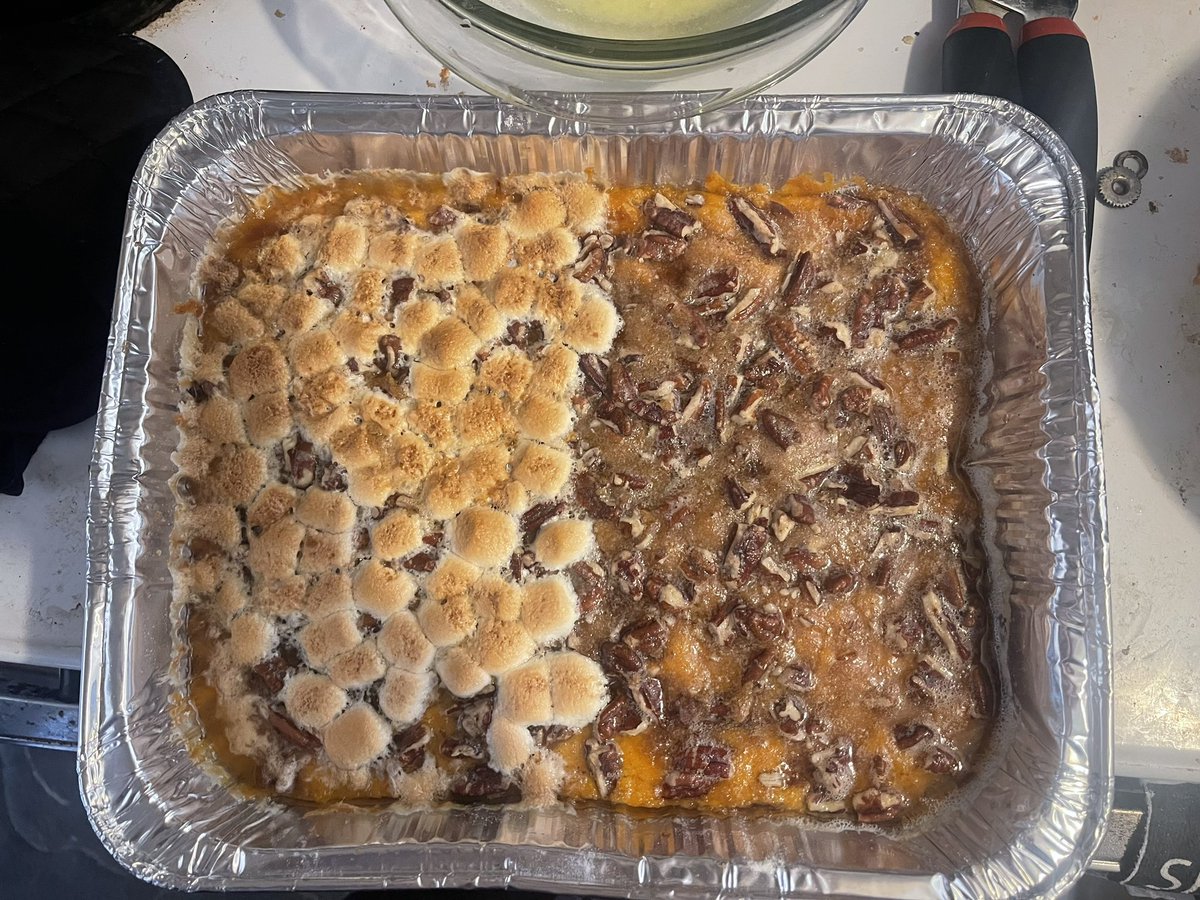 anyhcx's tweet photo. first time making sweet potato casserole and i think it turned out pretty good 😋 https://t.co/tZMpXV9HkW