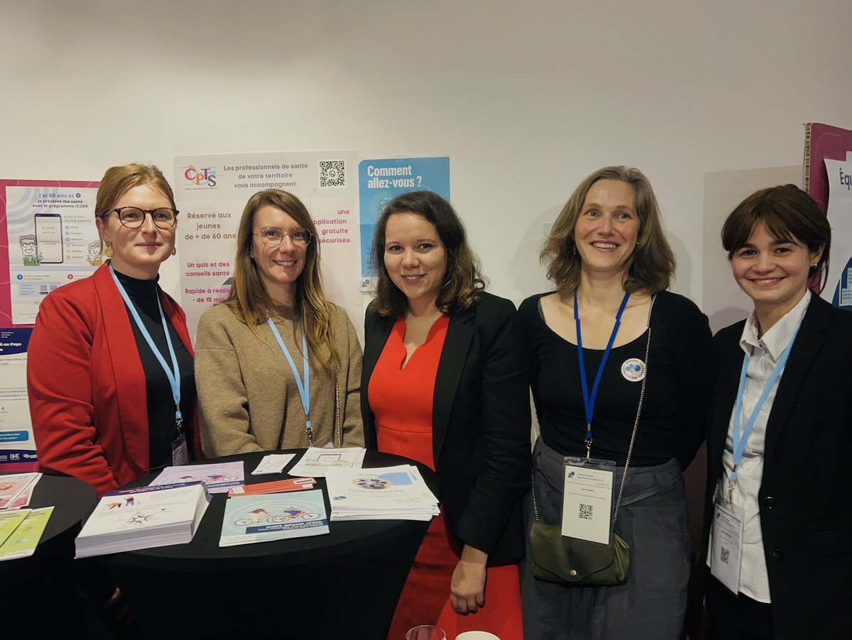 ERVMAcvdl's tweet photo. [🔹Journée nationale #Article51]

Un moment de partage avec l’ensemble des porteurs  #ICOPE @WHO 

Merci à l’@anap_sante et aux professionnels de @Sante_Gouv pour l’organisation de cette journée ! 👍

L’occasion d’évoquer nos retours terrain
avec @jbdujol et MarineJean-Baptiste😁 https://t.co/BIuGZu3U8u