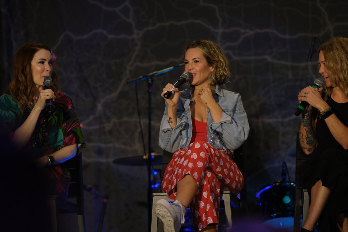 Ladies Panel, group shots, 2023

#SPNHI