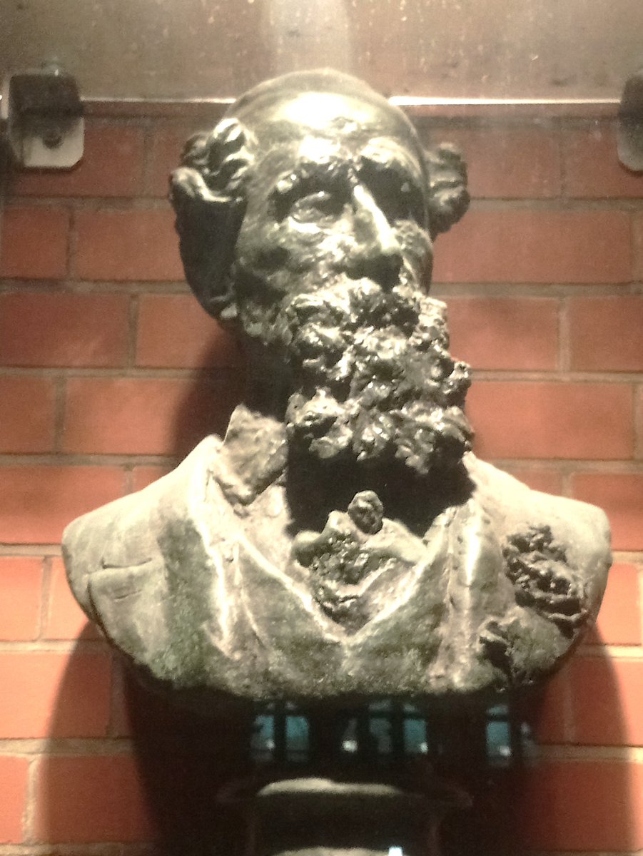 PaulKendall2's tweet photo. Charles Dickens’ Memorial at Furnival’s Inn, Holborn, London.

Charles Dickens: Places &amp; Objects of Interest available @penswordbooks

https://t.co/9Pcmw2GBxi

#charlesdickens #pickwickpapers #victorianera #education #history #visitLondon @PSHistory https://t.co/PpoSIjUAeO