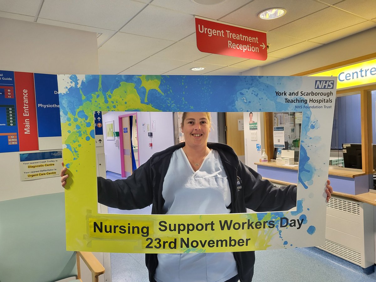 Celebrating #NursingSupportWorkersDay at Malton and Bridlington Hospitals, meeting some amazing HCSW!! @YSTeachingNHS @emmageorge0411 @ginnitweets @MYDeputyCNurses @Sarahfreer30