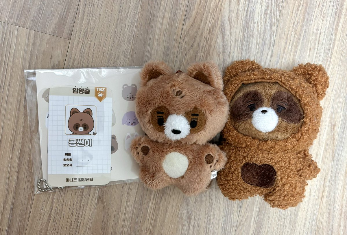 0425QNY's tweet photo. 더보이즈 선우 인형 양도
운미포, 옾챗주세요!

1. 콩썬이 (입양증+스티커+줄 포함) 
단순 개봉 - 1.8

2. 쪼구리 (옷 포함) - 2.8

일괄시 가격조정 의향 있어요❤️

상연 현재 학년 케빈 제이콥 큐 에릭 영훈 주연 찬희 선우 김선우 인형 더보이즈 비공굿 쪼구리 
겹뮤다

https://t.co/ltrZbKUy8m https://t.co/Uy4PbATNrI