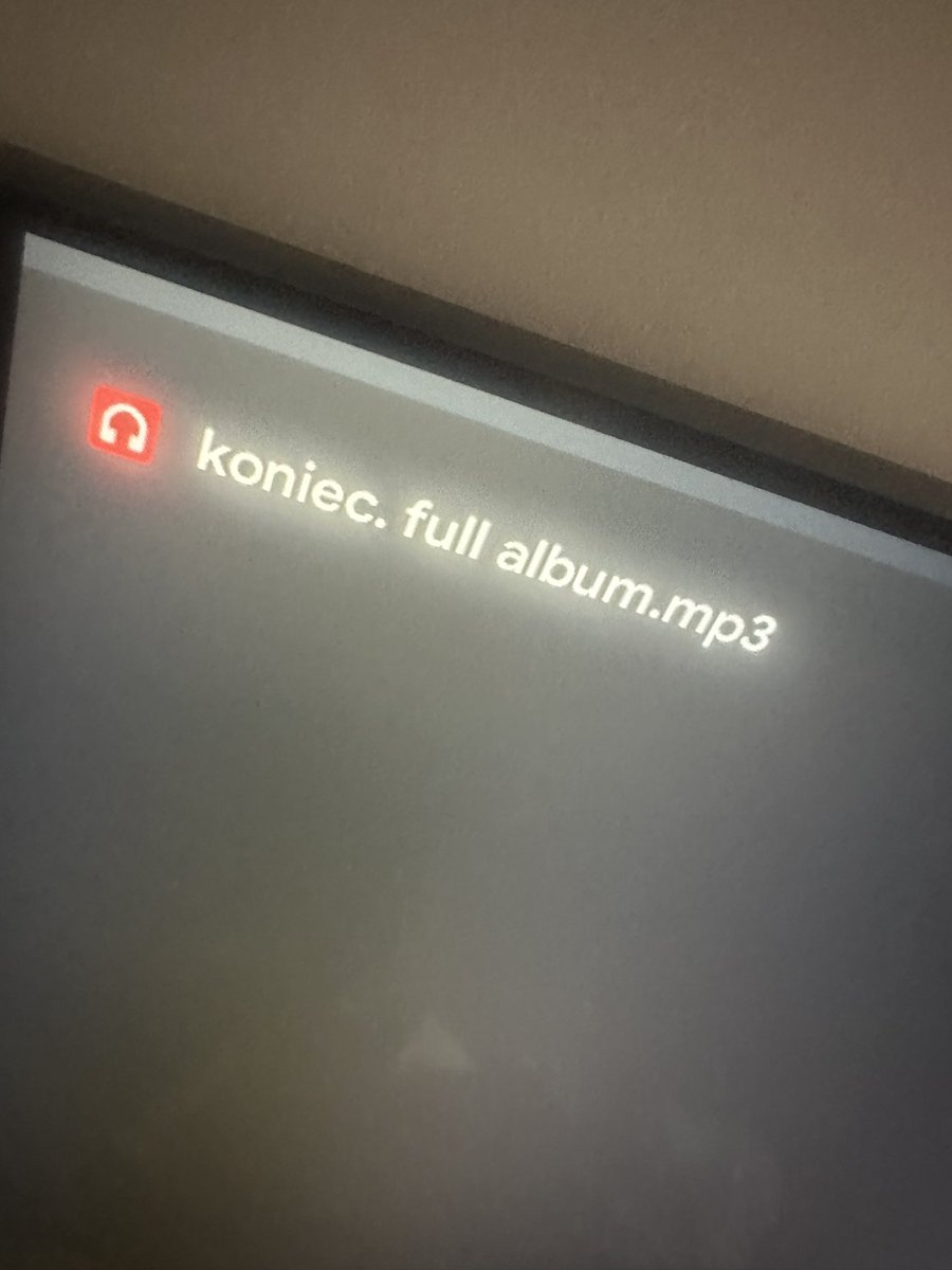 youngo_orcs's tweet photo. poslem leak za peniaze alebo nudesky https://t.co/sWx0gbFipX