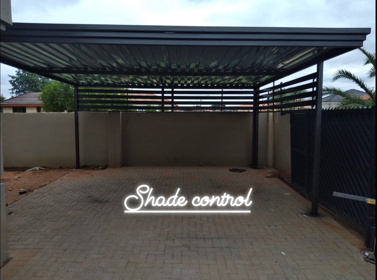 t_duxt's tweet photo. Shade Control PTY Ltd bare P18k to design me a shade like this one, guys P18K??????? Kana go tewa kesa je December🙆‍♀️🙆‍♀️🙆‍♀️🙆‍♀️🙆‍♀️with this heat my cars are gonna melt😭😭😭😭. Gale itse mongwe foo yoo ka ntirelang ka P2k makgowa🙏🙏🙏?????? https://t.co/4LSkK1W4CQ