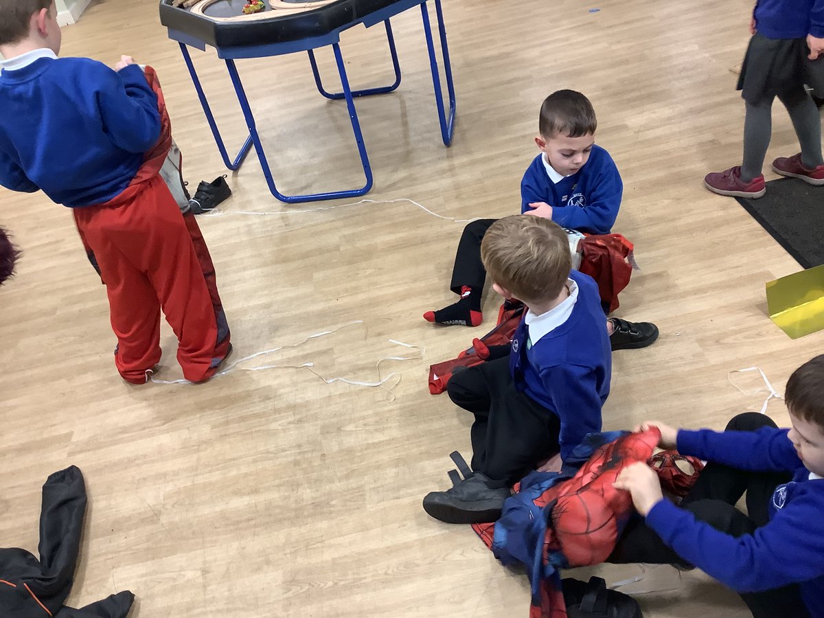 MissRBrooksAPS's tweet photo. This week in primary 1 we have been developing our independence with dress up costumes, using a number line to add numbers together and we created characters for our Christmas story with our buddies ☺️🎅🏼 @airthprimary https://t.co/wxFsR0Xqxv