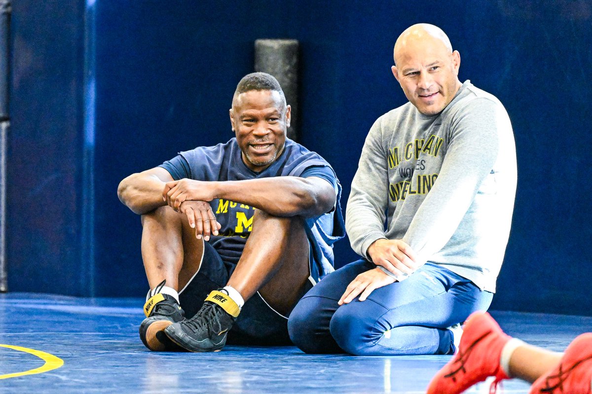 umichwrestling tweet picture