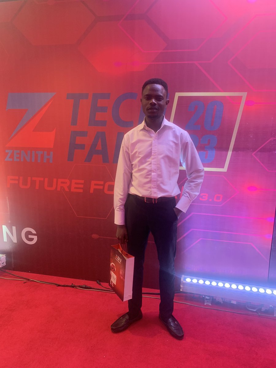Akym__Tobi's tweet photo. Day2 was an absolute success at the #ZenithTechFair βοΈ
The future of generative AI is now! β
π―
Thanks to @ZenithBank for organizing this wonderful event π
See you next year
#Datafam
#ZenithTechFairDay2 https://t.co/3XC0xJWfOa