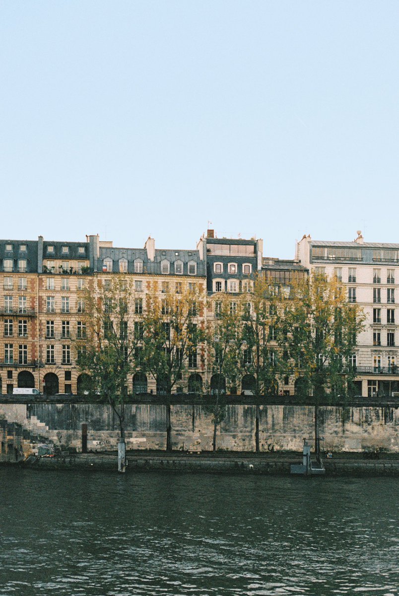 athnsbrg's tweet photo. Paris on film 🎞️ https://t.co/LntmYYm7qf