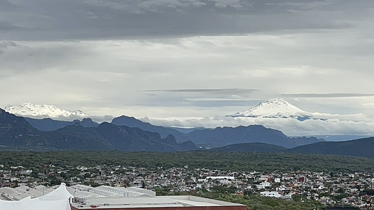 Ekmih's tweet photo. Popocatepetl desde Cuernavaca https://t.co/8dpw8lyjLl