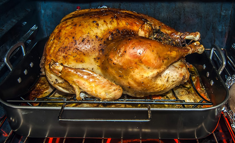 How to Cook the Moistest, Juiciest, Wettest, Dirtiest, Cum-Slut of a Turkey This Thanksgiving: ow.ly/GOem50LL096