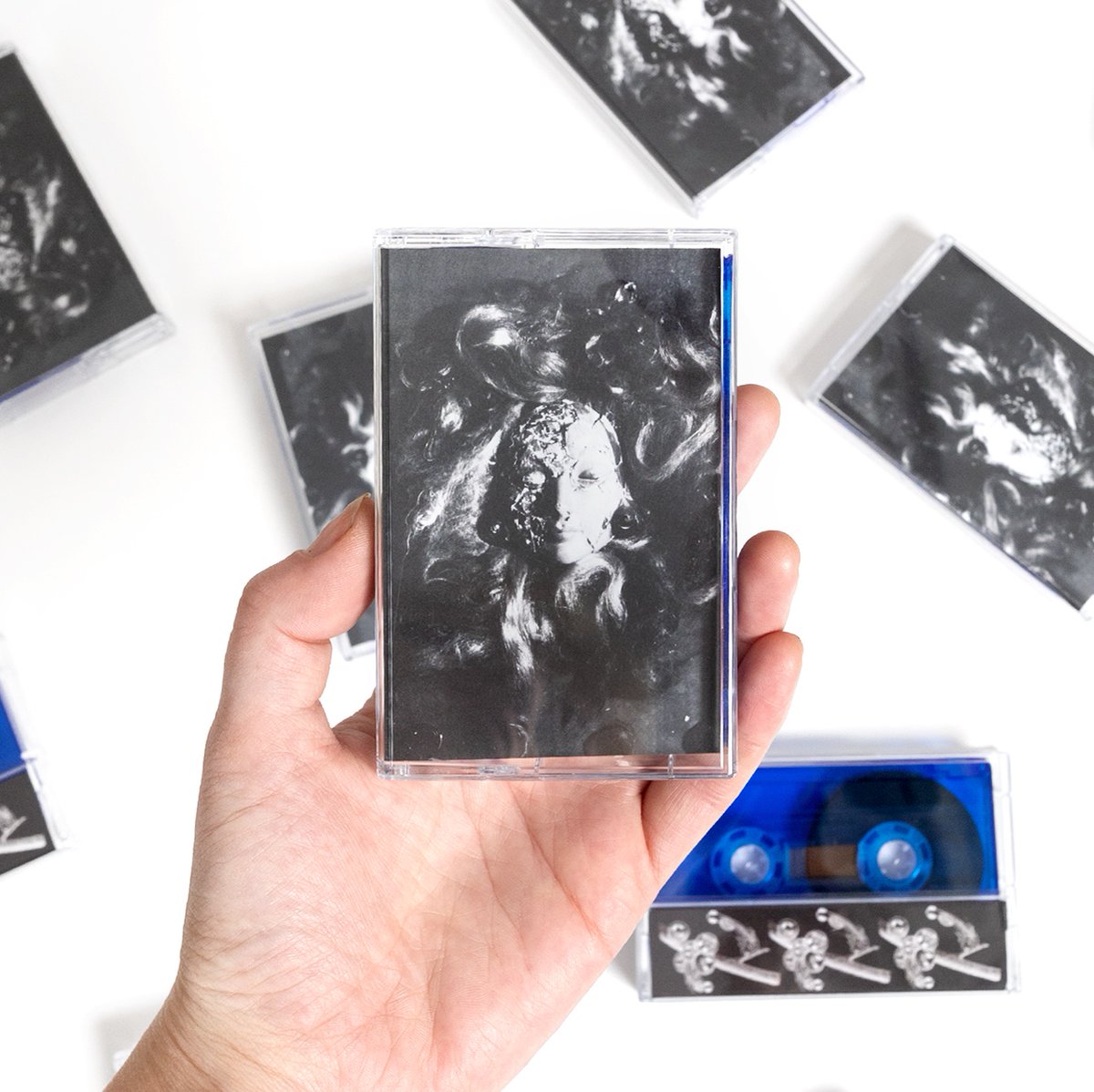 Berceuse Heroique with a limited edition, 90 minute mixtape from one of the best in the game - Jed Bindeman, aka Concentric Circles (grouper's bandmate in Helen, co-founder of Freedom To Spend etc)

bit.ly/40OotfP