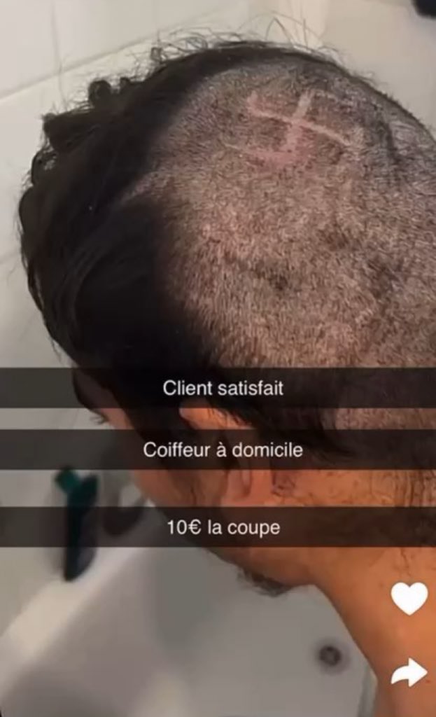 213abk's tweet photo. Quand tu demandes le fameux dégradé à 0€ https://t.co/2YZib5vD5K
