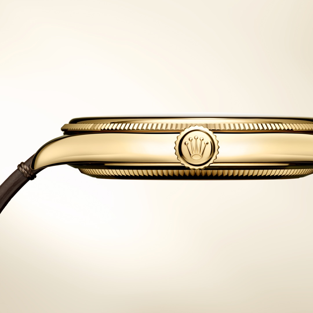 The slim 39mm case of the new @Rolex Perpetual 1908 is defined by gracious lines while the curve of its lugs is highlighted thanks to a gentle chamfering on their top edges.

#Rolex #Perpetual1908 #WatchesandWonders2023