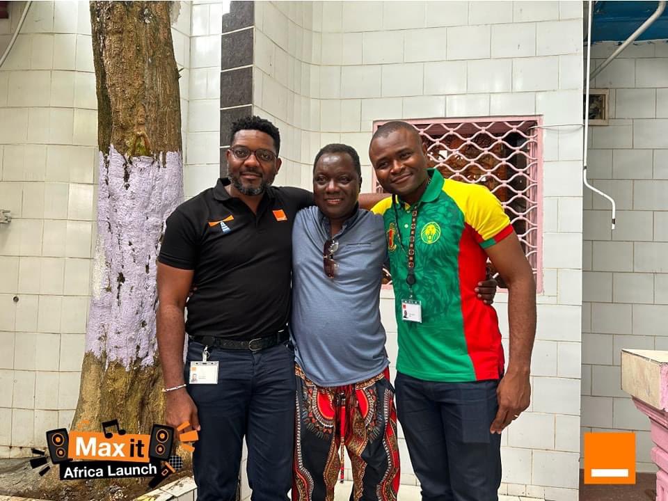 KomHuster's tweet photo. NOUS DONNONS LE MAX POUR LA FIN D’ANNÉE!!!
<Le max de la musique camerounaise, Petit Pays, le Turbo
<Le max de la musique urbaine africaine, OBO, Davido
<Le max de l’expérience pour un max de solutions avec la super application Max it. #MaxTonShow #MaxTesFetes #LeCardio https://t.co/DfTq7jDm56