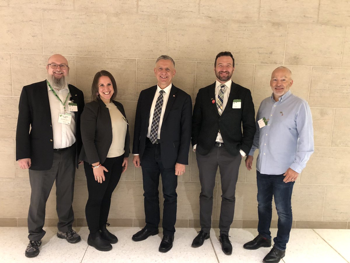 Today is #CAUTLobby2023 day where me met with @MPTedFalk and talked about the importance of Manitoba’s universities and the federal government’s role in funding them #CdnPSE #CanLab