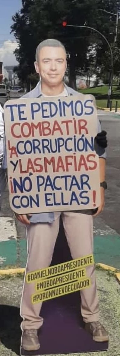 <a href="/Polificcion/">Carlos Andrés</a> Mejor