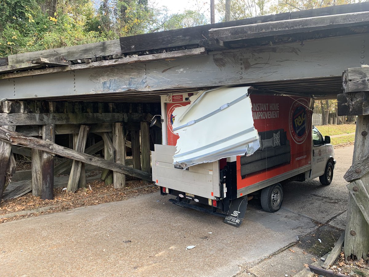 Starkville_PD's tweet photo. We know there is a big football game in town tonight, but the real Egg Bowl Champion is the Washington St. bridge!
#stillundefeated
#notevenmovingseason https://t.co/HjmEFvSiGc