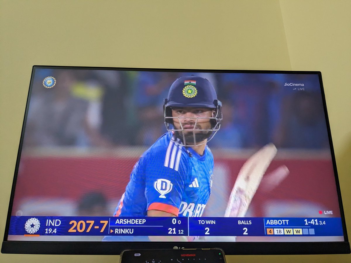 thebadcoder's tweet photo. #RinkuSingh #INDvAUS https://t.co/N7FUyfGemH