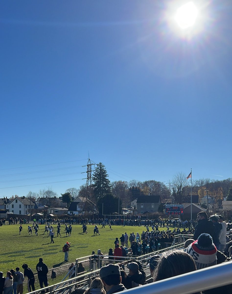 senortroy's tweet photo. I have been watching this game for approximately 40 years. I’ve never once seen the Jarvis Fields stands empty out early. Don’t think I’ve ever seen us up over 20… 35 - 14 Greyhounds with 5:30 to go. Jett Hall is best player in NVL, maybe the state! Go greyhounds! 
#nvl #cthsfb https://t.co/KSsJWYxptJ