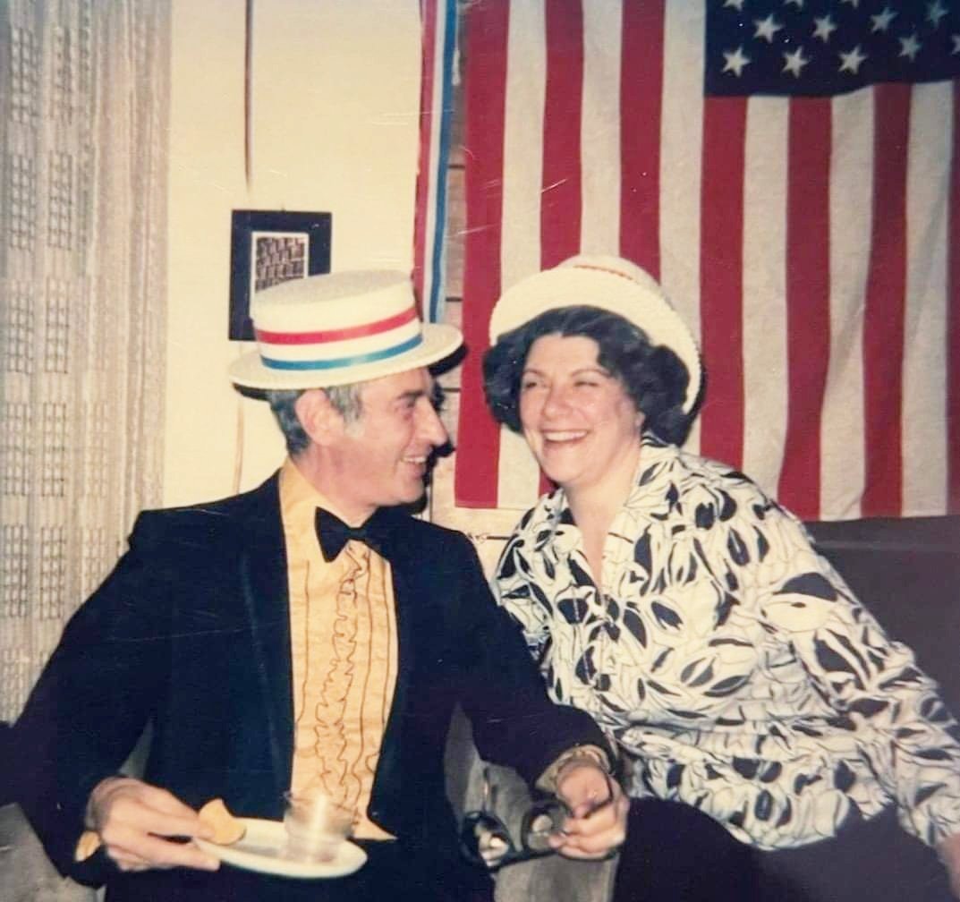 LHRoadkill's tweet image. Exactly 29 Yrs ago (than Thanksgiving Eve) the world lost my Mom! Life hasn&apos;t been the same without her &amp;amp; I know she is missed by many! This picture is from 1982 with one of her Brothers, who sadly, reunited with her a few years ago!😔.

Mom, I Love You &amp;amp; I Miss You! 💖😘💜😪❤️