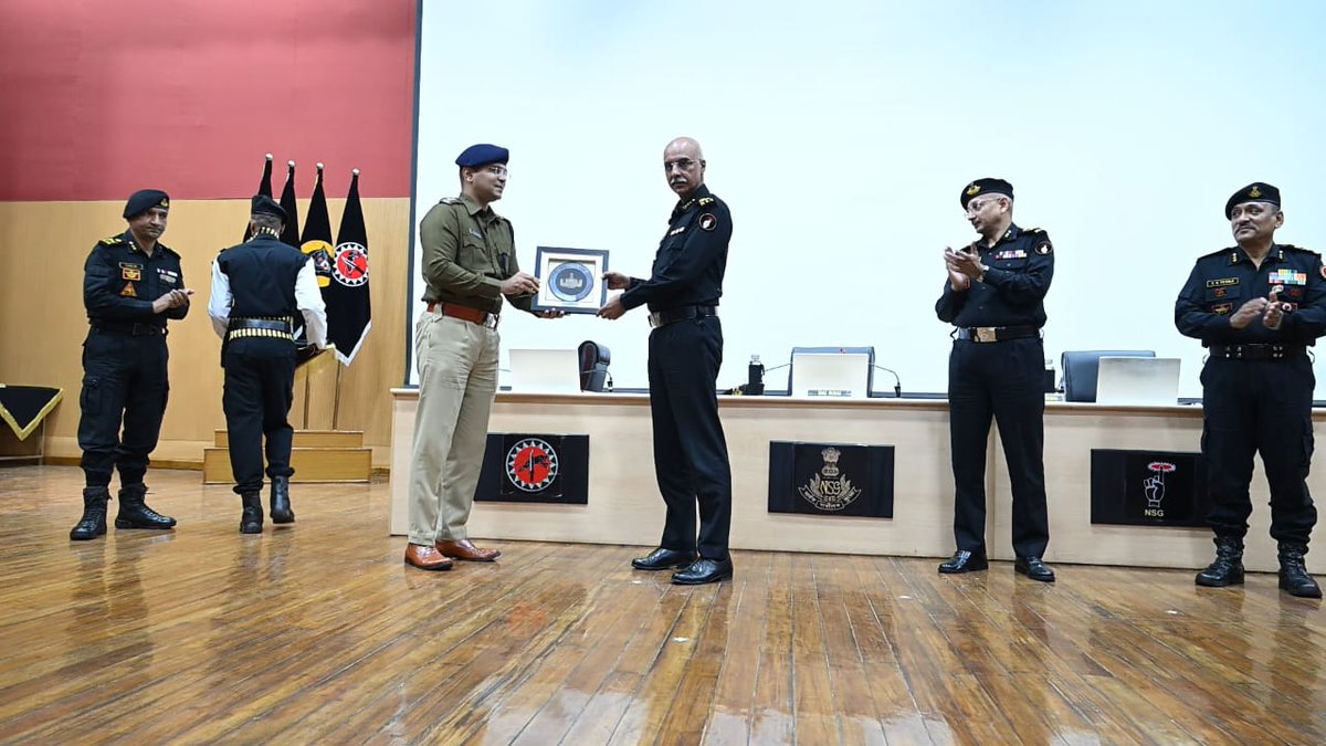 IPS Probationers of 75 RR visited NSG Garrison Manesar for one day familiarisation program. Sh M A Ganapathy IPS, DG NSG, briefed the probationers on the functioning of NSG, role and responsibilites of IPS officers, and the contemporary challenges in the realm of policing.