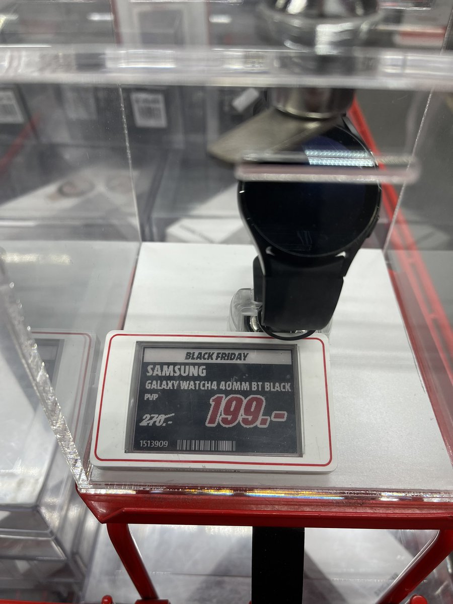 AAcostaAbogado's tweet photo. @MediaMarkt_es creía que las ofertas suponían bajada de precios… 52 euros más el mismo reloj del jueves pasado a hoy… y eso q ya estaba de #BlackFriday #timofertas así no vamos bien… @Red_Abafi @brinconabogada @Elcanoasesores @MGraciaabogado @rafalm1974 @Maykasanmar https://t.co/KsDFOQTdeN