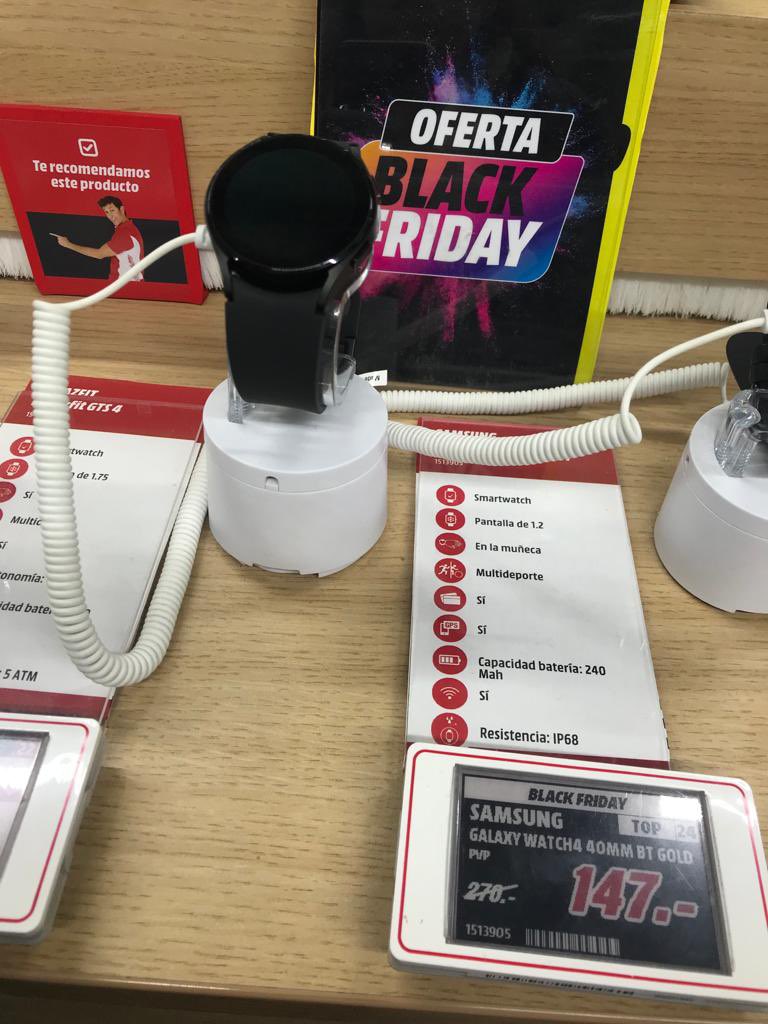 AAcostaAbogado's tweet photo. @MediaMarkt_es creía que las ofertas suponían bajada de precios… 52 euros más el mismo reloj del jueves pasado a hoy… y eso q ya estaba de #BlackFriday #timofertas así no vamos bien… @Red_Abafi @brinconabogada @Elcanoasesores @MGraciaabogado @rafalm1974 @Maykasanmar https://t.co/KsDFOQTdeN