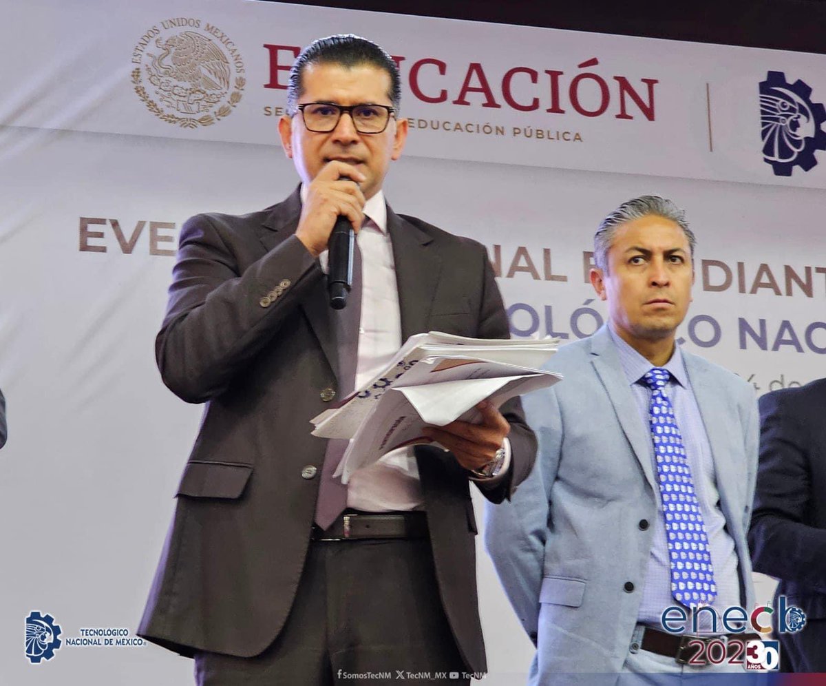 Les deseó el mejor de los éxitos y les recomendó no estar nerviosos, sino sentirse orgullosos, ya que todos ya son ganadores por el hecho de estar presente en este gran acontecimiento.

#TodosSomosTecNM