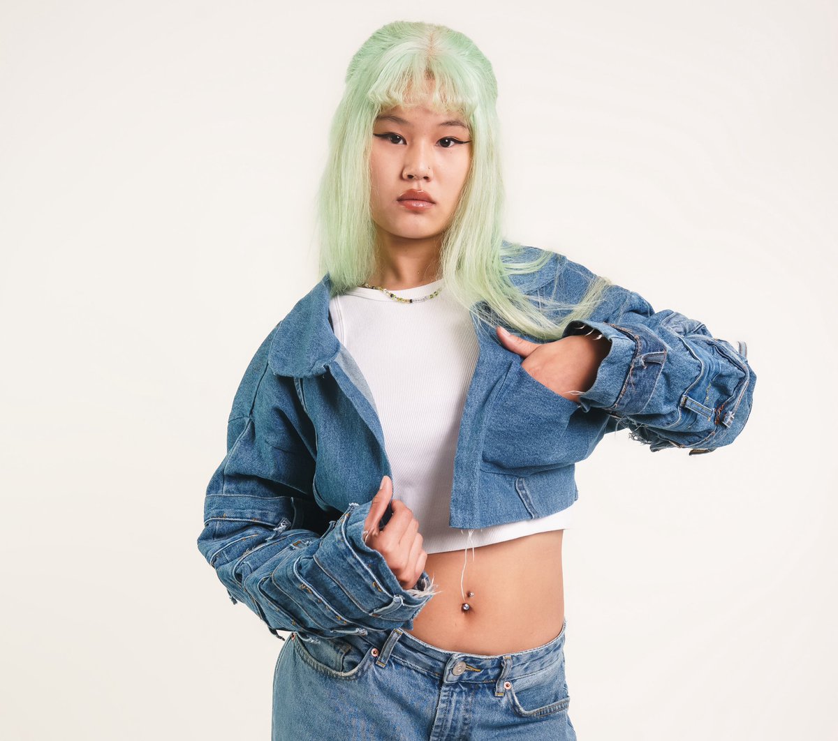 Outlyereffect's tweet photo. Muse Collection Releasing at 12AM 
https://t.co/QuZ2NUilag 

#BlackFriday2023 #clothingbrand #clothing #fashion #streetwear https://t.co/Q3lntETNE0
