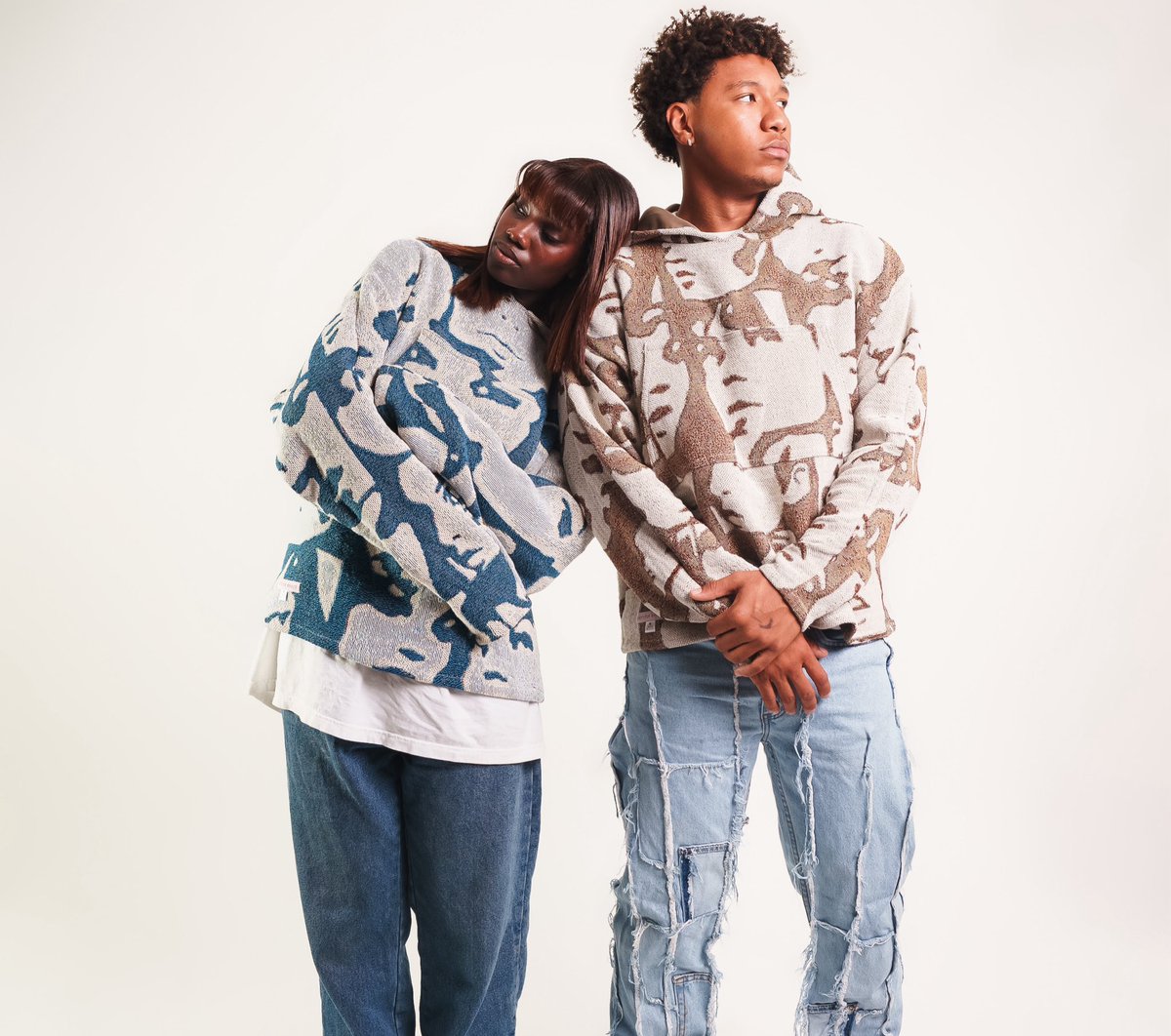 Outlyereffect's tweet photo. Muse Collection Releasing at 12AM 
https://t.co/QuZ2NUilag 

#BlackFriday2023 #clothingbrand #clothing #fashion #streetwear https://t.co/Q3lntETNE0