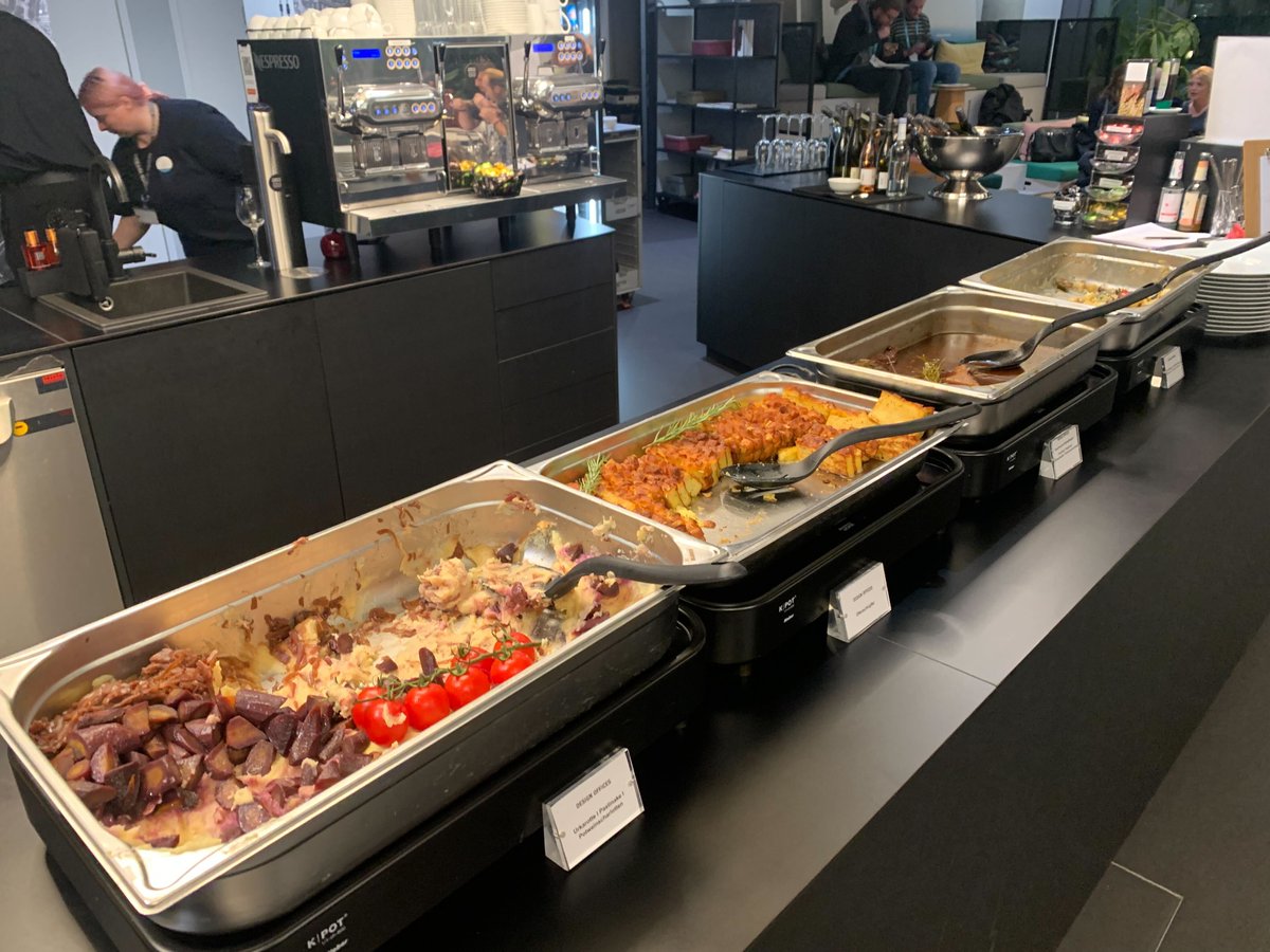 ConDaysEU's tweet image. Wow! It was an incredible day full of great insights, knowledge, valuable exchange and connections! And with this we are kicking off the conference afterparty! 🥳🍹Stay tuned for more upcoming events.
#ContainerDayWorkshops