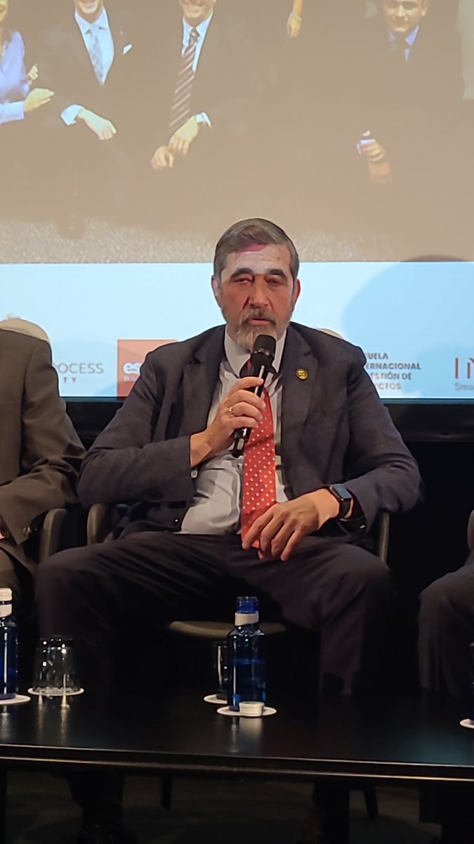 PMIMadridSpain's tweet photo. Alfonso Bucero, gran conocido de la casa, presidente y miembro súper activo del Capítulo.
#PmiMadridCongreso https://t.co/Ej52ahNC6I