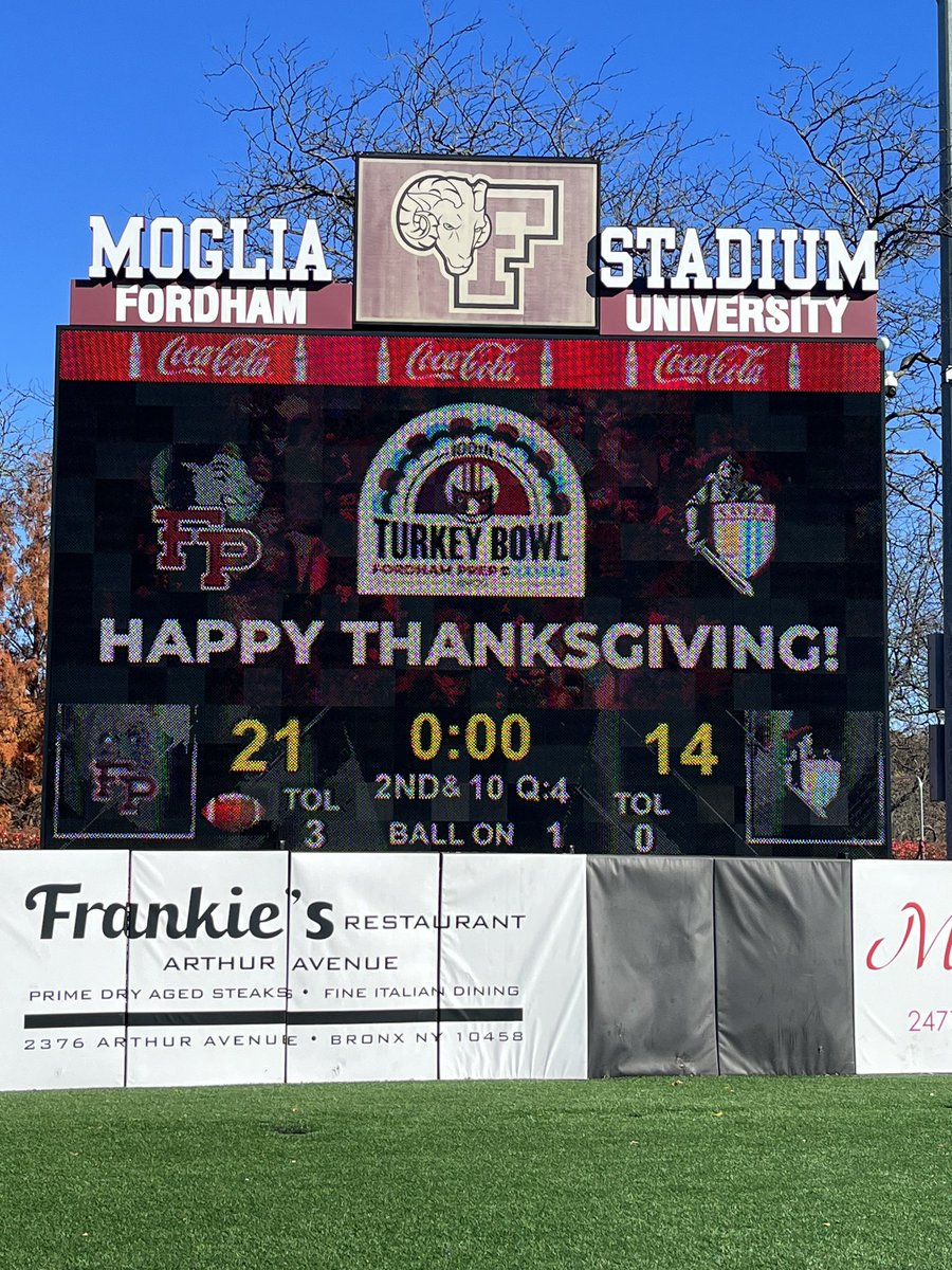 🐏🐏🐏 win!!!!!

#turkeybowlnyc