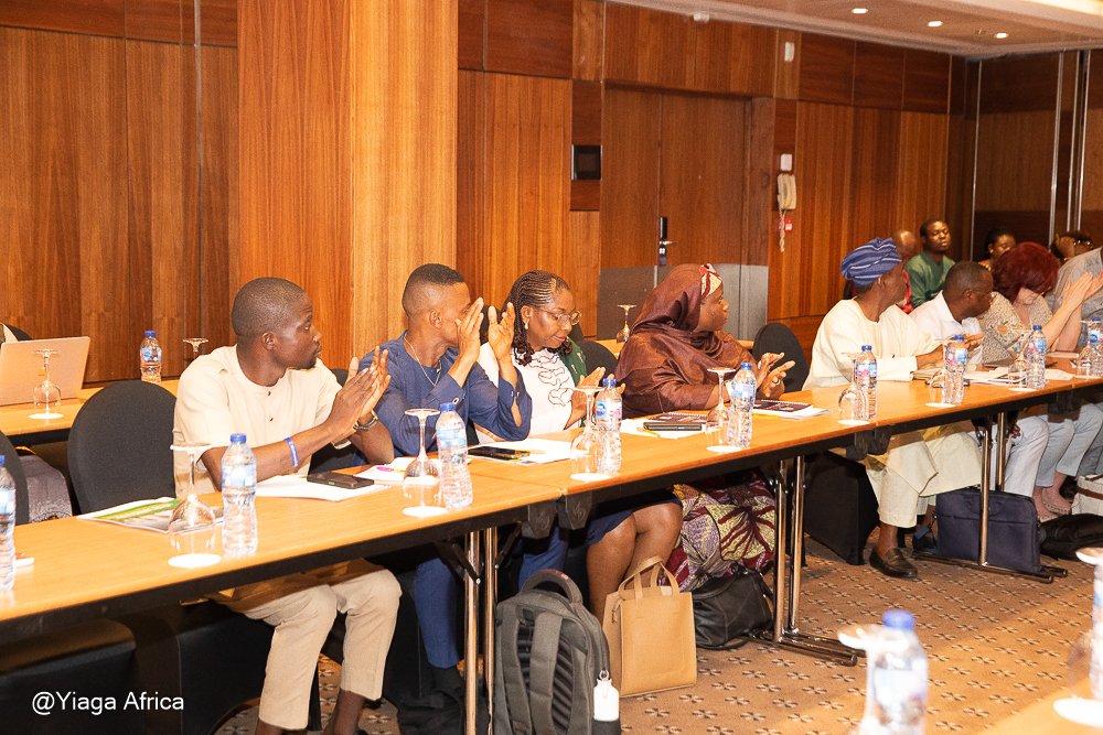 YIAGA's tweet photo. Today, we hosted election stakeholders to a policy discussion with the support of @ukinnigeria on improving the integrity of Nigeria's voter register. The discussants were drawn from government agencies including @nimc_ng, @natpopcom, @nigimmigration, @inecnigeria &amp; CSOs. https://t.co/mdvgx26p2v