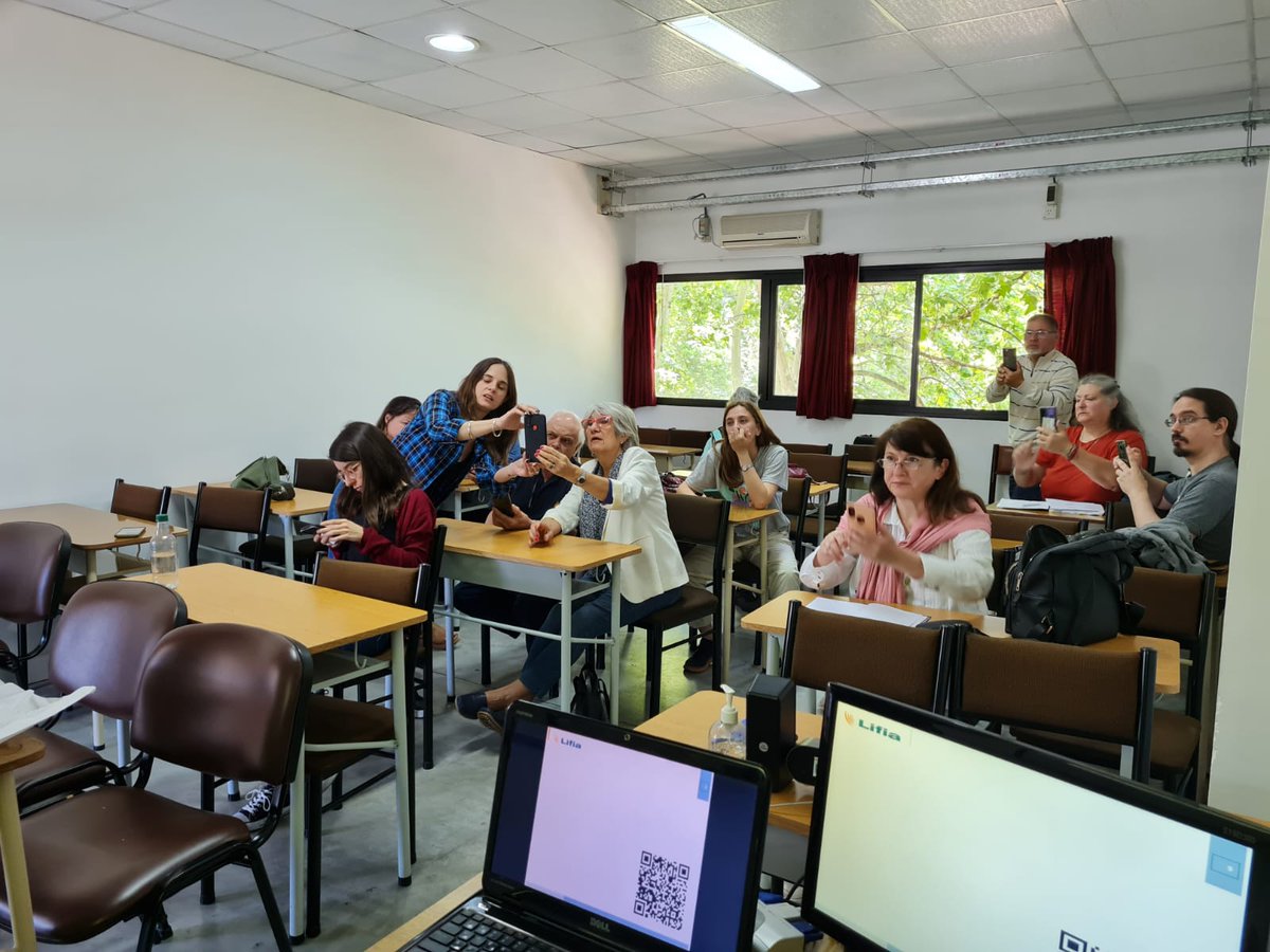 LifiaUNLP's tweet photo. 🌳Censado Urbano de Árboles: ayer se llevo adelante el Taller para probar la herramienta "Ágora"📱

@LifiaUNLP Facultad de Cs Agrarias y Forestales (CEIDE)

👉https://t.co/jKSicJGxrh https://t.co/YbazfSG0nG