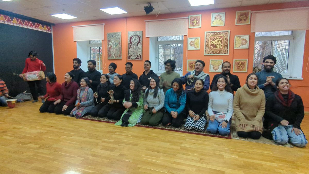 Very pleased to interact with a diverse group of 30 students and teachers from @nsd_india. Wished them for their stay in Moscow & for their upcoming performance at the GITIS International Student Festival on Nov 28.