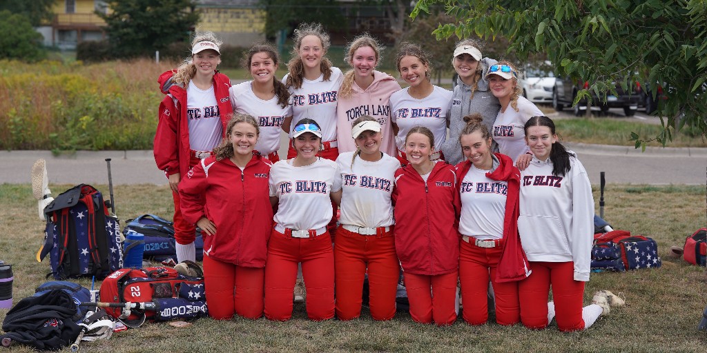PG_Softball's tweet photo. Thankful for all of you &amp; softball ❤️ 
#HappyThanksgiving https://t.co/vf3J5jH6LC