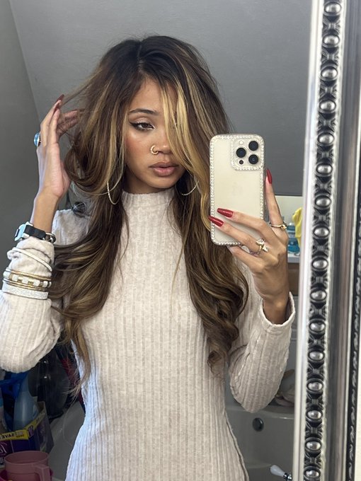 Still thugggin https://t.co/lx08FLZOpv