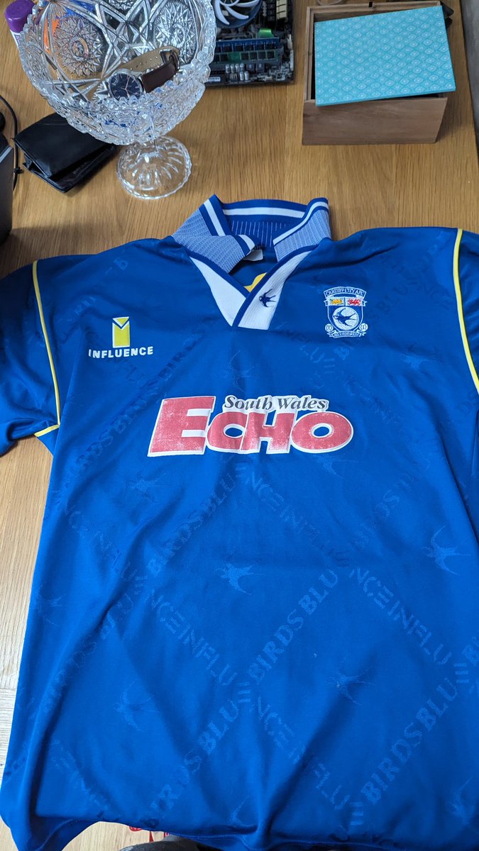 NathanDavies93's tweet photo. FOR SALE: Cardiff home shirt 95/96 XL. Little worn but still good nick. DM for details https://t.co/GQim2Vf62e
