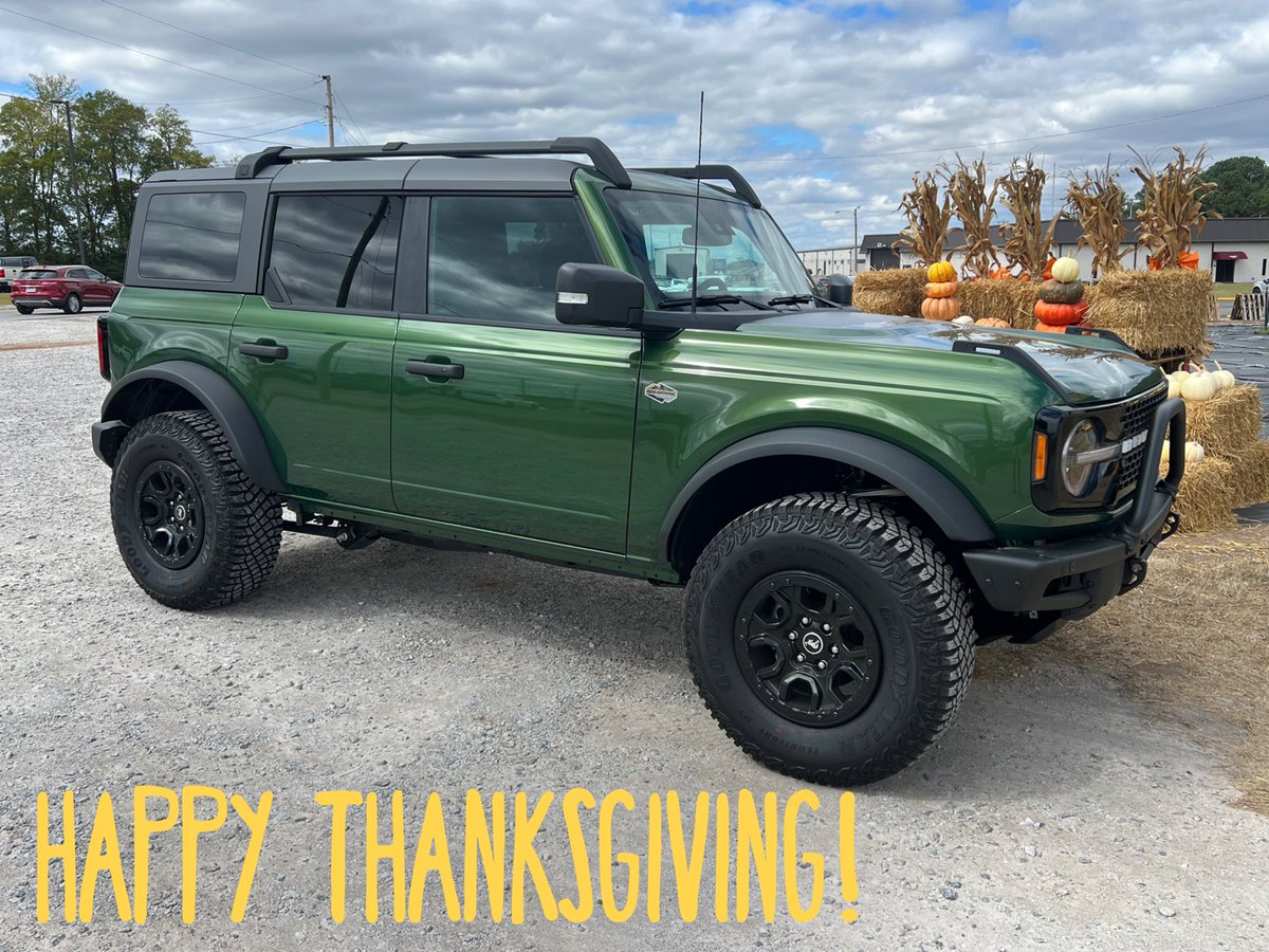 DriveSell's tweet photo. 🍁🍁HAPPY THANKSGIVING!🍁🍁
✅2023 Ford Bronco Wildtrack
✅1 Owner
✅239 Miles ODO
✅Lux Package + Hard Top
Create your account today for free! Link in the bio ☝️☝️
.
.
.
.
.
#sellbuydrive #drivesomething #ford #thanksgiving #Thursday #macysthanksgivingdayparade #holidays https://t.co/HLlw1SNiro