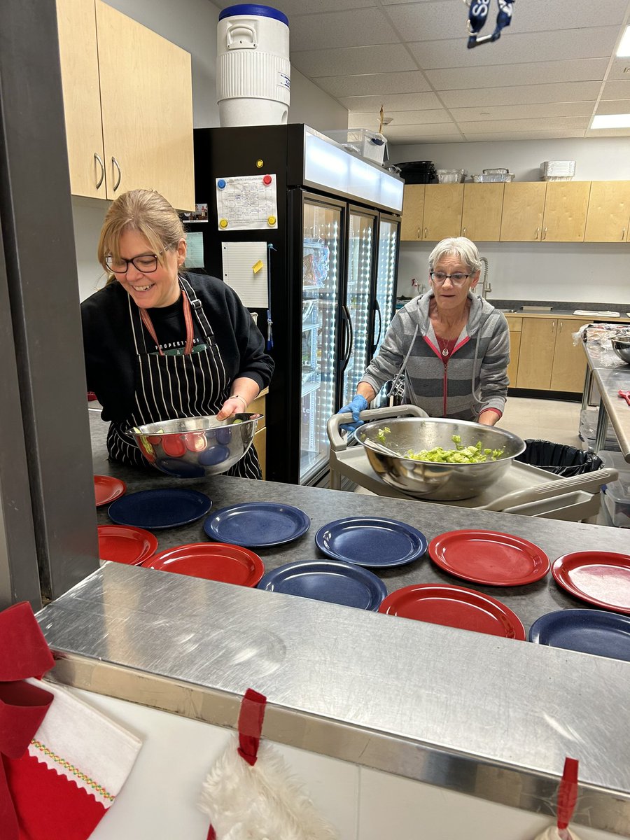 l_burym's tweet photo. Every job in a school is important! When ur short staffed but lunch has to be made for the kiddos the admin assistant and caretaker step up to help out and others back them up to cover their jobs. #teamwork #leask https://t.co/BehAQCrP2N