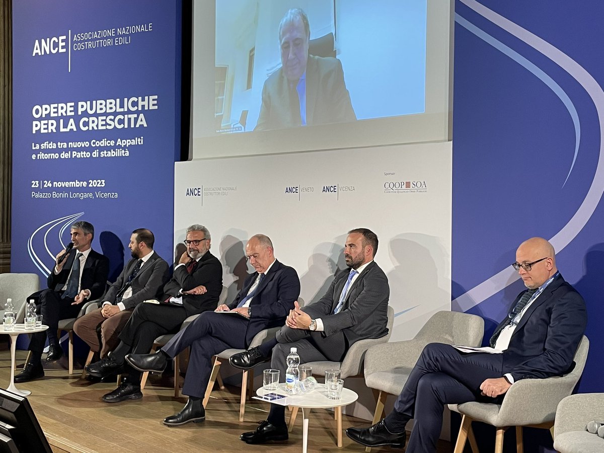Ridurre il divario temporale tra avanzamento #cantiere e il pagamento alle #imprese. Su revisione prezzi necessario sistema simile a altri Paesi europei per competere alla pari a livello internazionale. Il Vicepresidente Pizzarotti