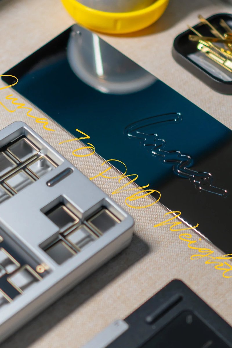 zhenyao_wx's tweet image. Forgot to post some photos of another new keyboard: Luna 70 by @StudioPercent 

Keycaps: GMK Muted 🔇 

#mechanicalkeyboard #keyboard #customizedkeyboard #PercentStudio #GMK #keycaps