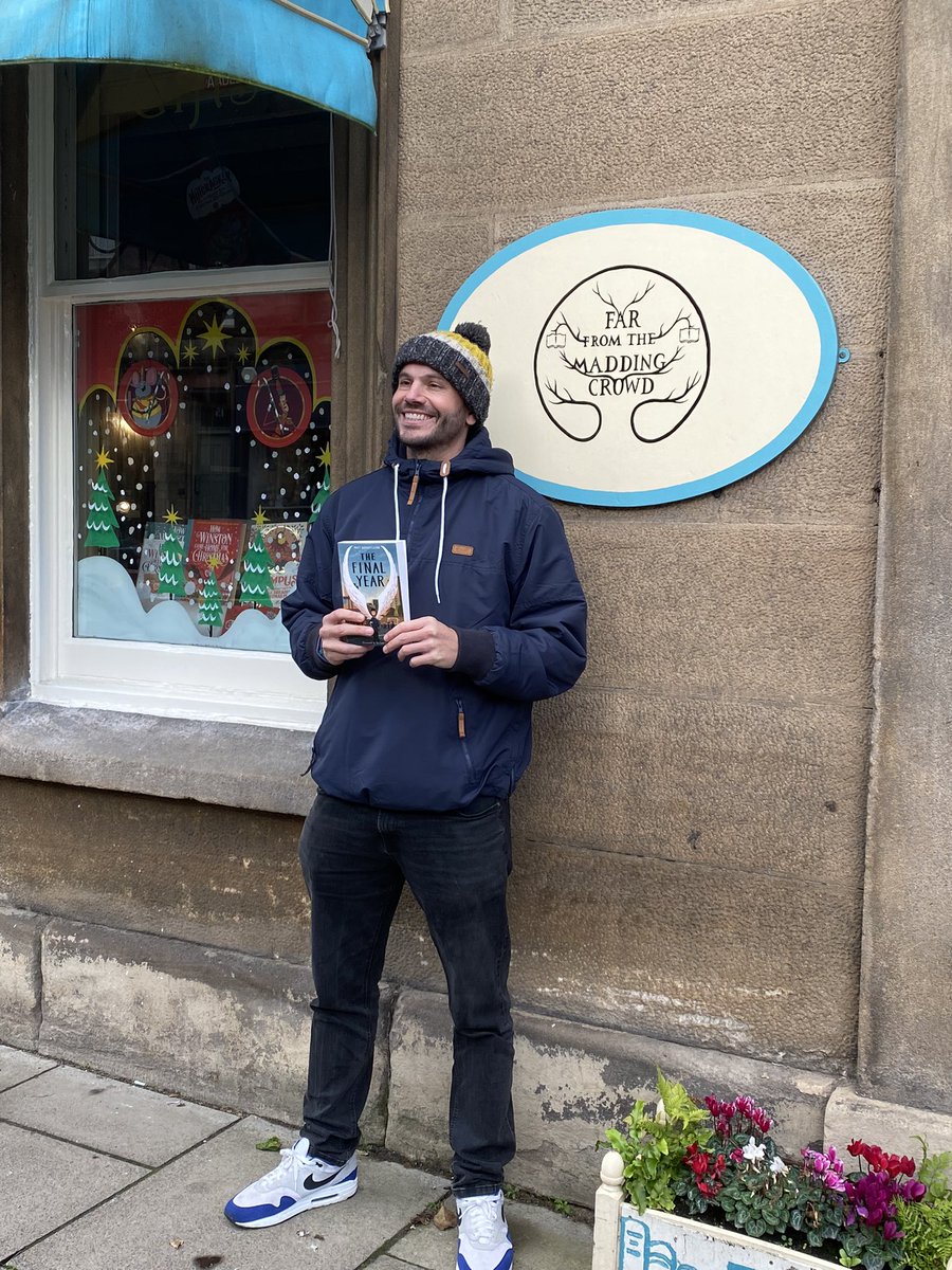 bouncemarketing's tweet image. Fabulous day with @EarlyTrain with the lovely Sally from @Furtherfrom in @LinlithgowP and @KnightsridgePr1 Thanks to Matt, Sally and all the amazing teachers and brilliant kids ❤️📗❤️📗